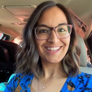 Meet your Posher, Vanessa